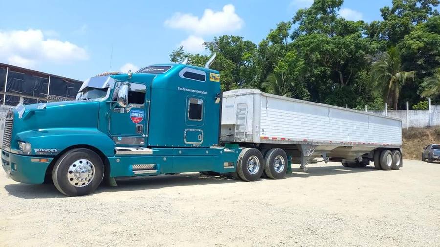Kenworth teal con tolva